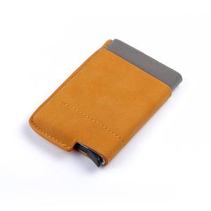BARNA RFID BLOKKOLÓS KÁRTYATARTÓ